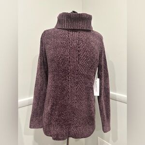 NWT Sweater Size Small Liz Claiborne Women's Plum Cowlneck Turtleneck